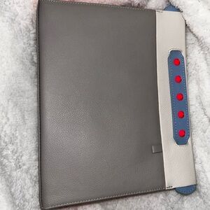 Min & Mon Vali Small Crossbody Gray and Pink Leather Bag